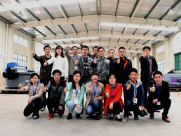 កម្មករ B2B នៅការិយាល័យកណ្តាល, ឆ្នាំ 2018