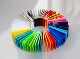 ពណ៌ Plexiglass
